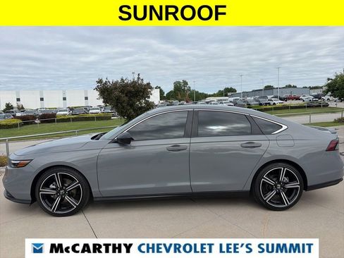 Used 2024 Honda Accord Sport image 5