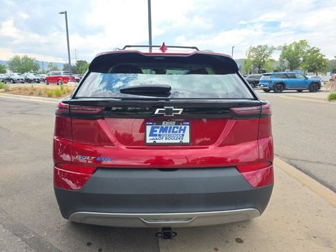 Used 2023 Chevrolet Bolt EUV LT FWD image 4