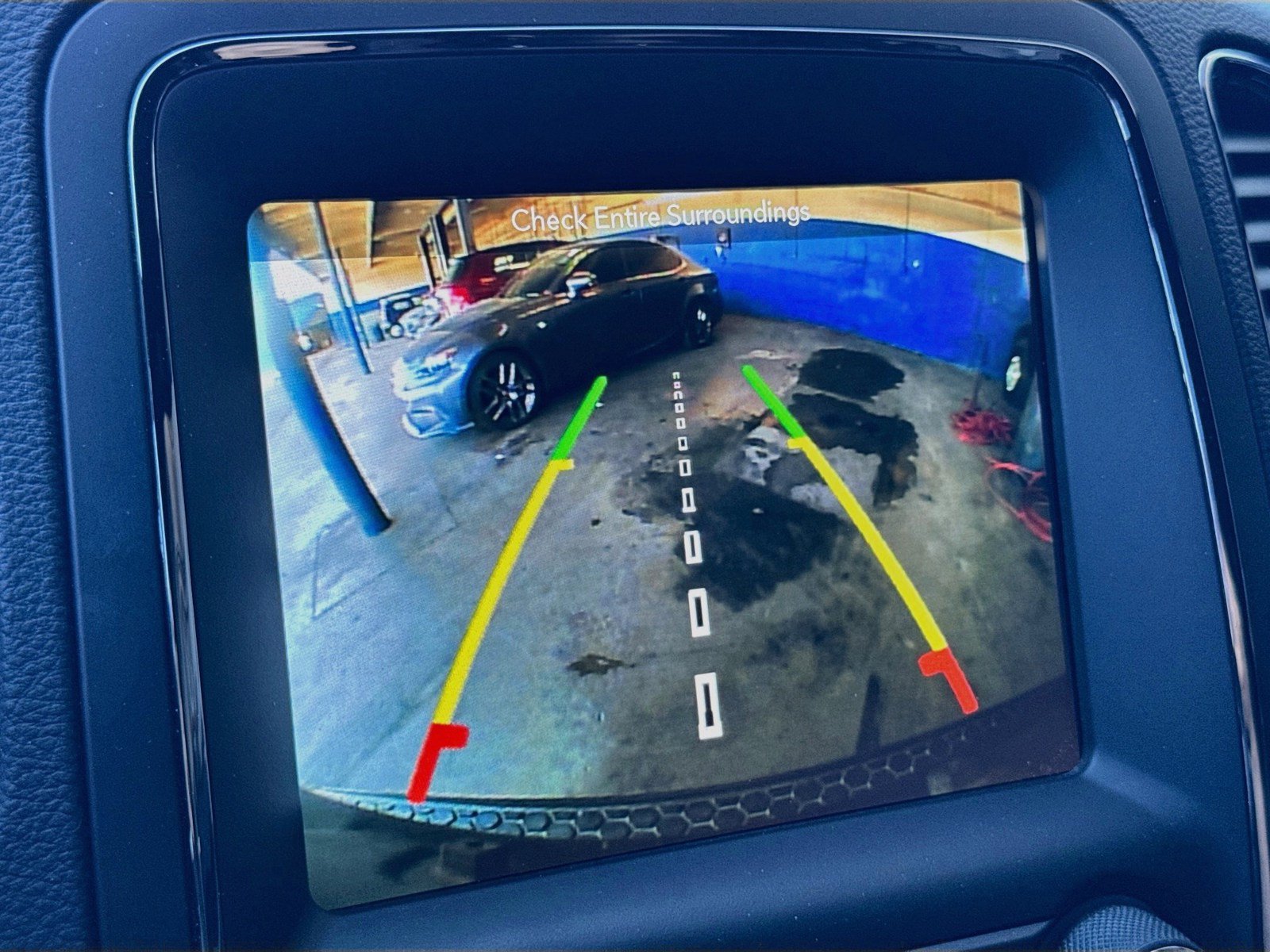 Used 2018 Dodge Durango R/T w/ Blacktop Package RWD image 10