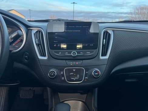 Used 2024 Chevrolet Malibu LS image 20