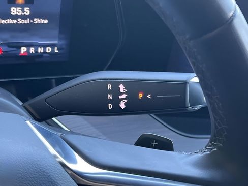 Used 2025 Chevrolet Tahoe Z71 image 22