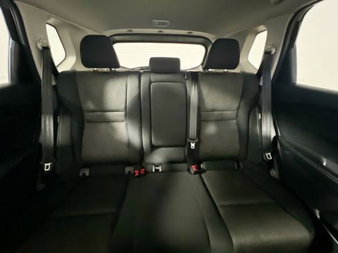 Used 2024 Nissan Rogue SV FWD image 33