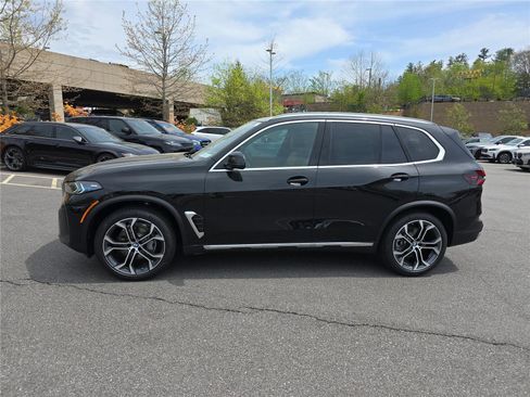 New 2026 BMW X5 xDrive40i w/ Climate Comfort Package AWD/4WD image 7