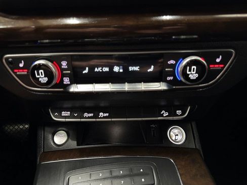 Used 2019 Audi Q5 2.0T Premium AWD/4WD image 20
