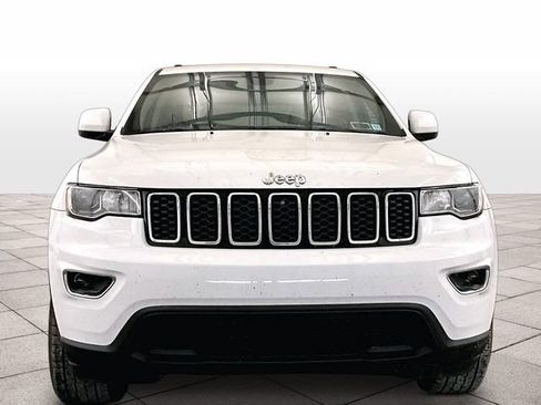 Used 2021 Jeep Grand Cherokee Laredo AWD/4WD image 3