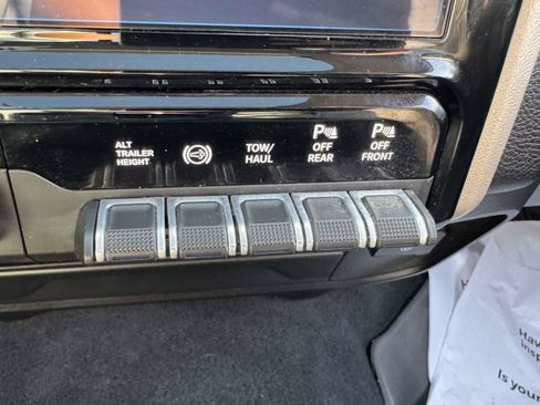 Used 2024 RAM 3500 Laramie AWD/4WD image 36