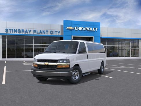 New 2026 Chevrolet Express 3500 LS w/ Chrome Appearance Package RWD image 8