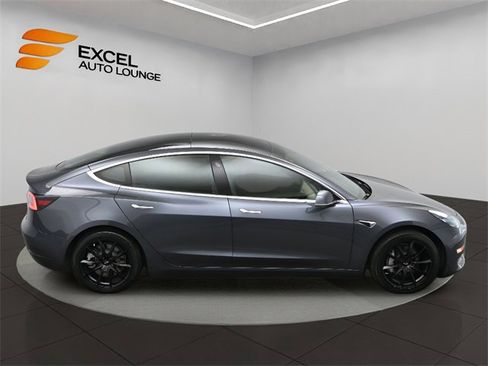 Used 2019 Tesla Model 3 Long Range image 41