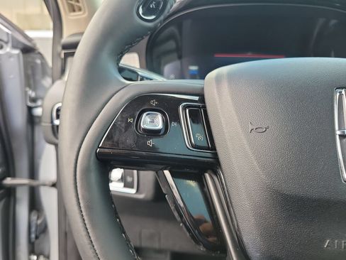 Certified 2023 Lincoln Corsair AWD w/ Equipment Group 101A image 24