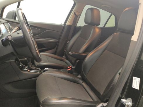 Used 2021 Buick Encore Preferred FWD image 17