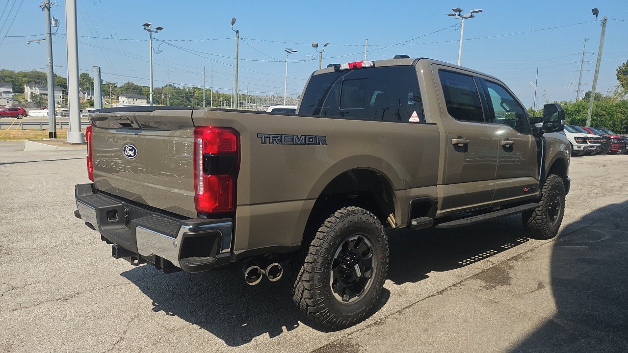 New 2027 Ford F350 Lariat w/ Tremor Off-Road Package AWD/4WD image 6