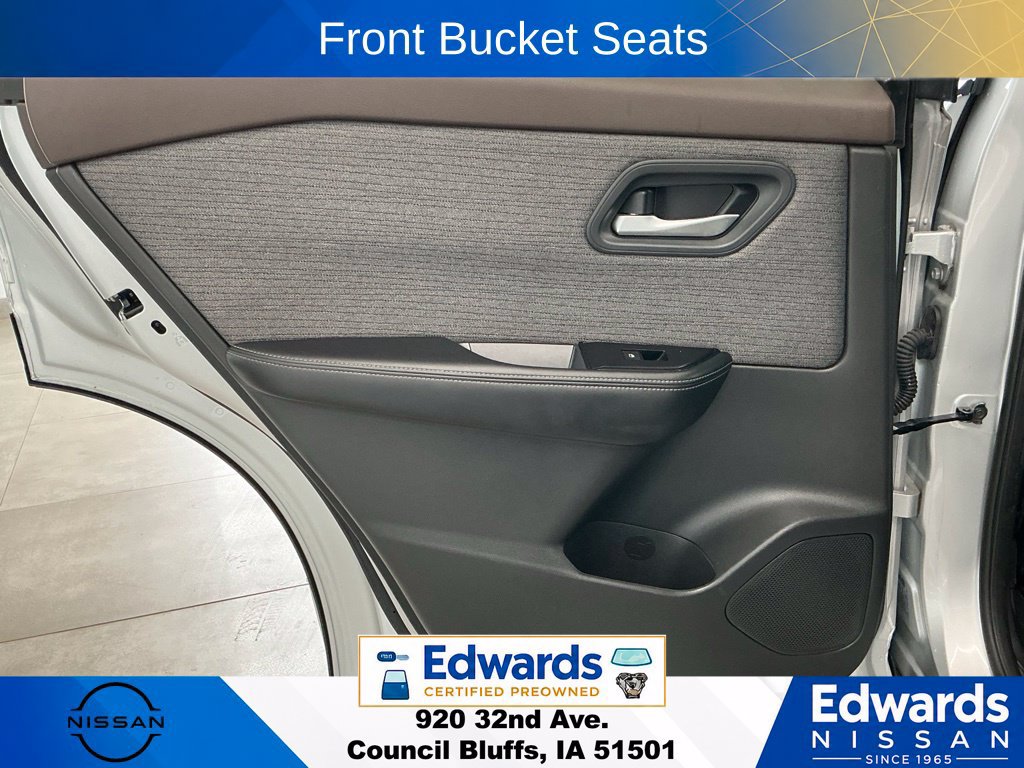 Used 2023 Nissan Rogue SV AWD/4WD image 11