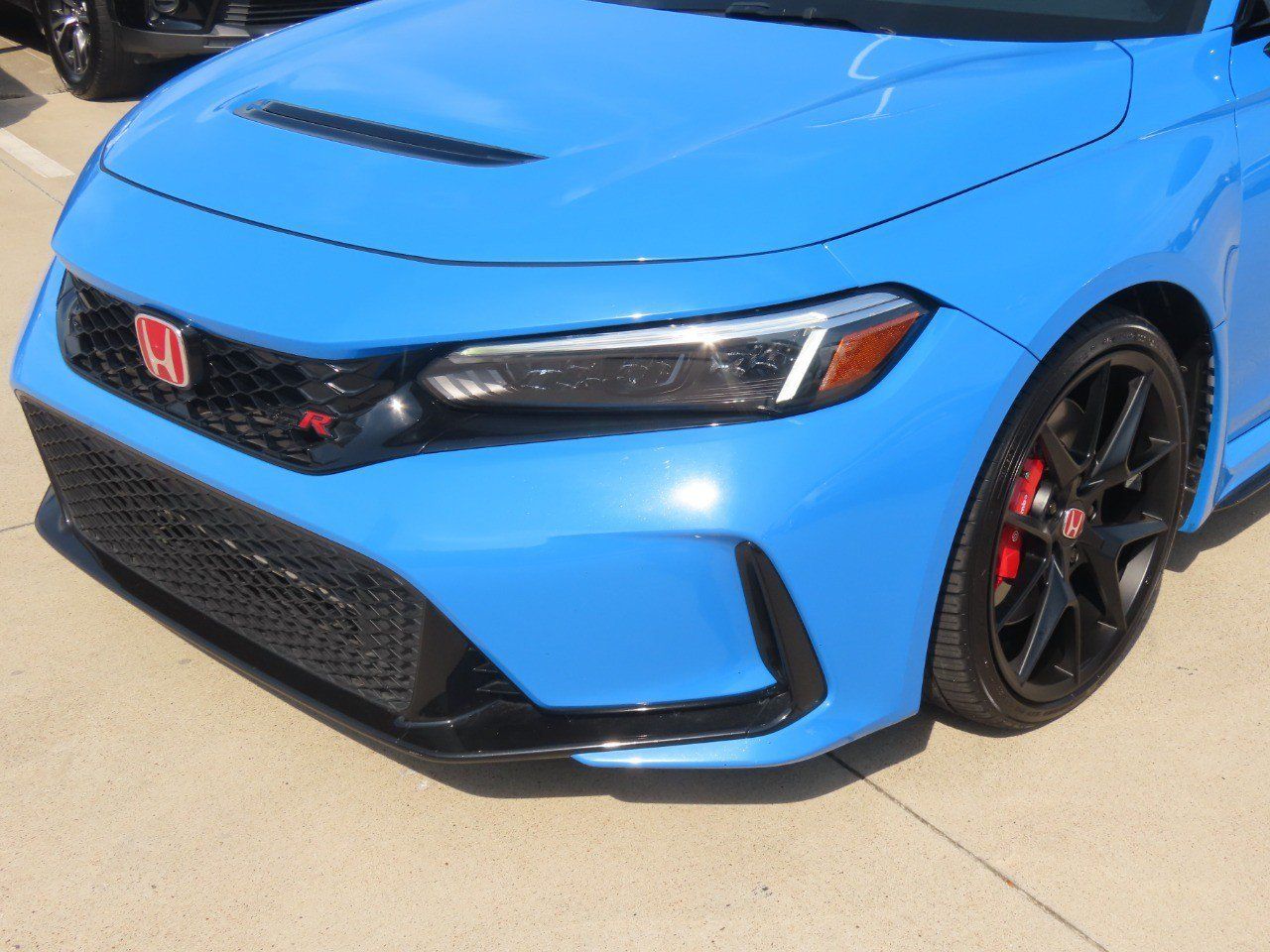 Used 2024 Honda Civic Type R image 3