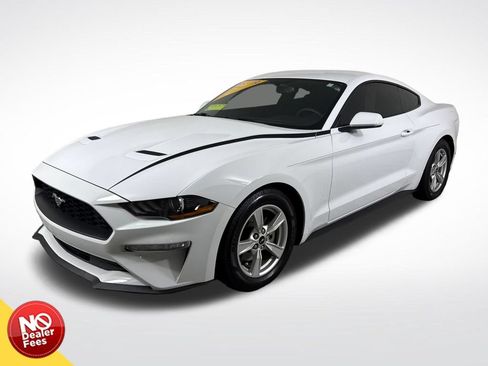 Used 2020 Ford Mustang Coupe RWD image 8