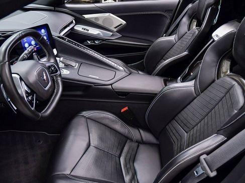 Used 2021 Chevrolet Corvette Stingray Preferred Cpe w/ Z51 Performance Package image 32