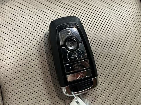 Used 2024 Lincoln Navigator Reserve AWD/4WD image 21