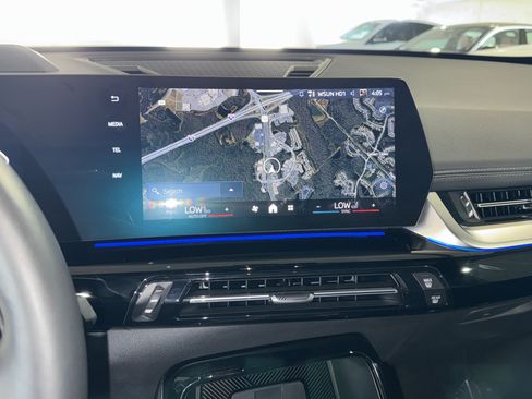 Used 2025 BMW X1 xDrive28i w/ Technology Package image 26