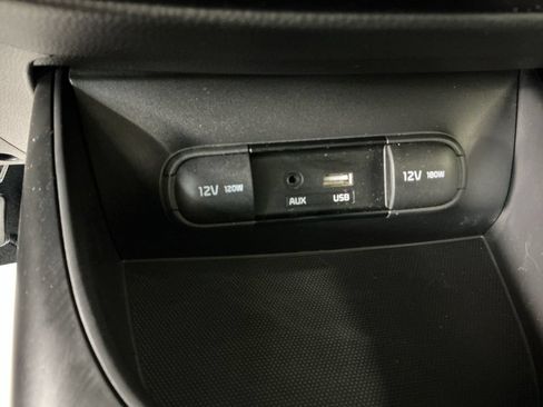 Used 2019 Kia Soul + FWD image 20