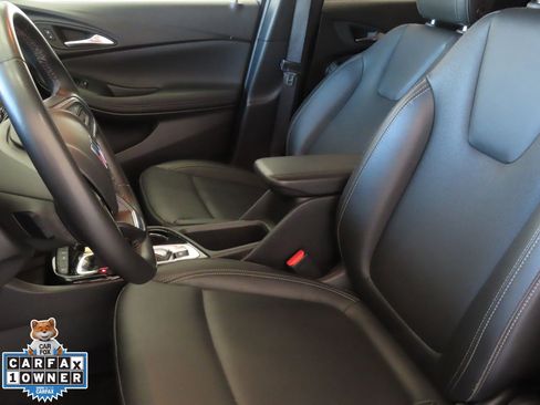 Used 2024 Buick Encore GX Sport Touring image 12