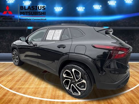 Used 2024 Chevrolet Trax RS image 18