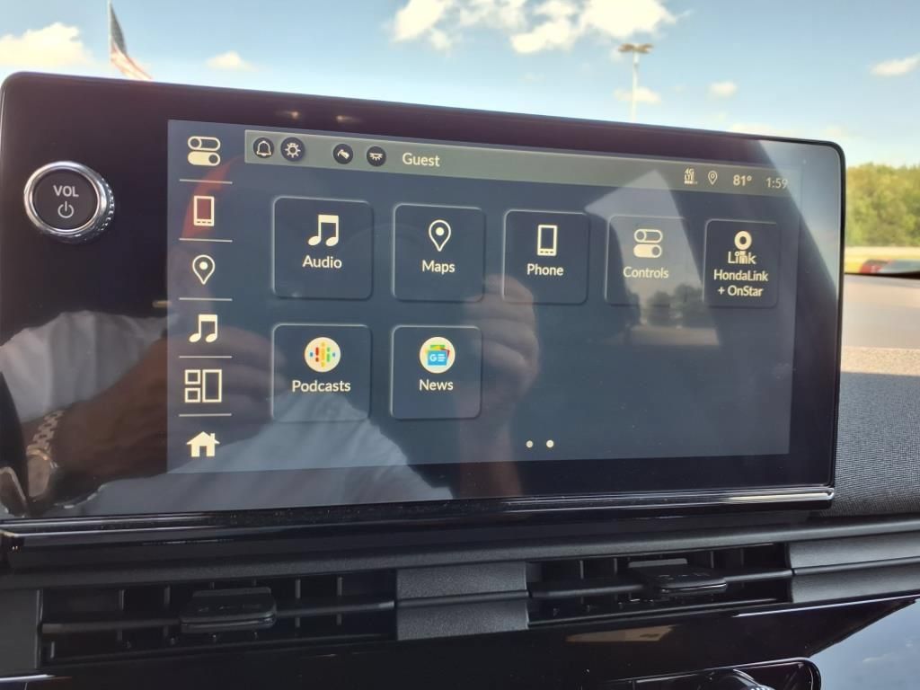 Used 2025 Honda Prologue EX image 17