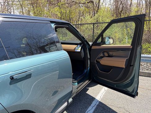 New 2026 Land Rover Range Rover Sport SE AWD/4WD image 14