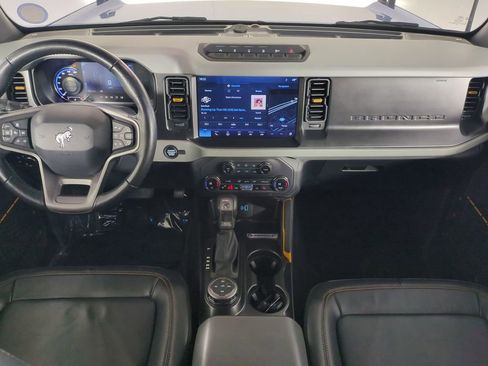Used 2023 Ford Bronco Badlands image 17