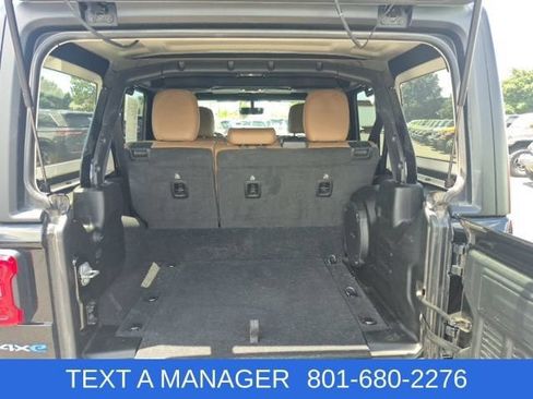 Used 2023 Jeep Wrangler Unlimited Sahara w/ Cold Weather Group AWD/4WD image 19