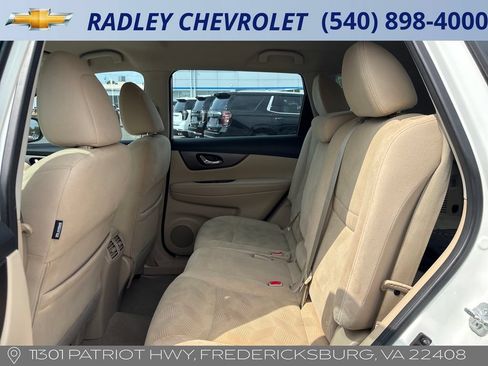 Used 2014 Nissan Rogue S FWD image 12