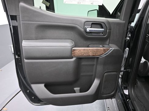 Used 2020 GMC Sierra 1500 Denali w/ Denali Ultimate Package AWD/4WD image 22
