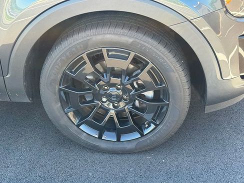Used 2021 Kia Telluride SX w/ Nightfall Edition Package AWD/4WD image 9