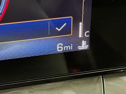 New 2026 Chevrolet Trax ACTIV w/ Sunroof Package FWD image 16