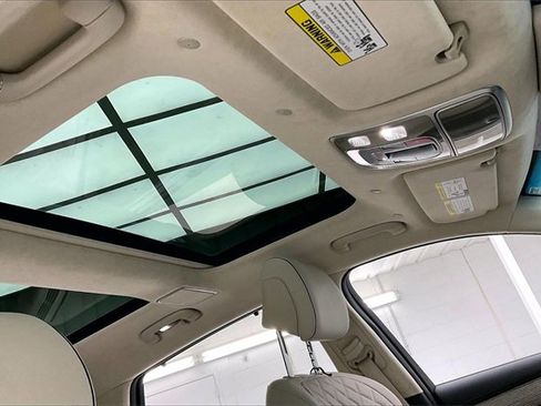 Used 2025 Genesis GV80 3.5T Prestige image 13