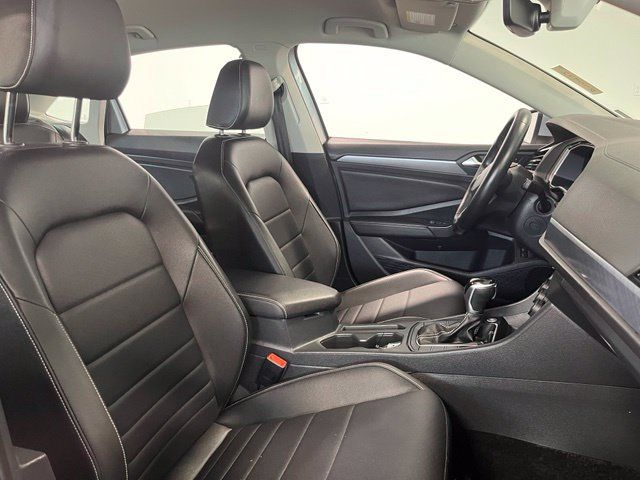 Used 2024 Volkswagen Jetta SE FWD image 10