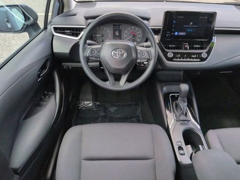 Certified 2025 Toyota Corolla LE FWD image 15
