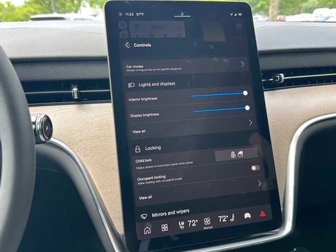New 2025 Volvo EX90 Ultra image 32