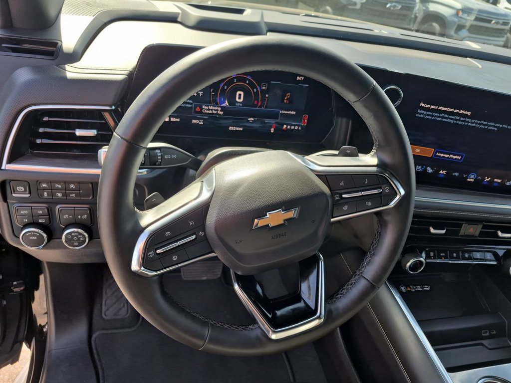 Used 2026 Chevrolet Suburban Premier AWD/4WD image 11