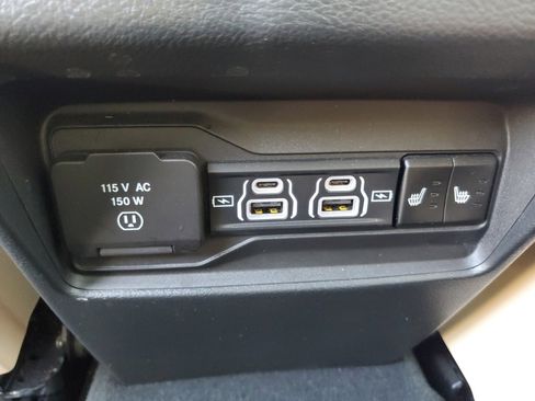 Used 2024 Jeep Grand Cherokee Limited image 29