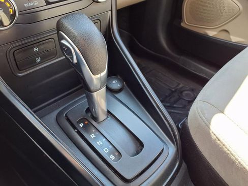 Used 2020 Ford EcoSport S image 24