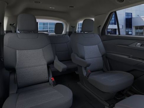 New 2026 Ford Explorer Active RWD image 11