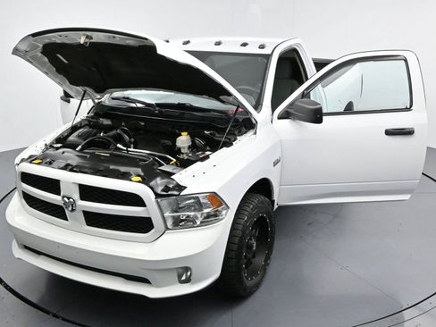 Used 2015 RAM 1500 Express AWD/4WD image 32