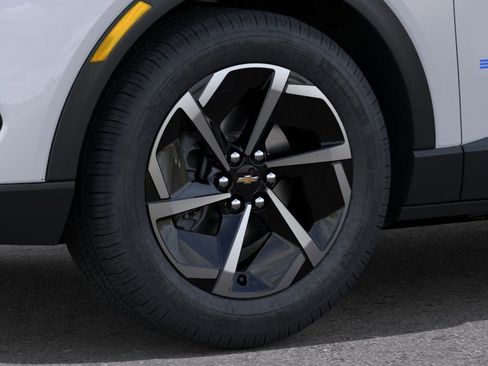 New 2026 Chevrolet Equinox EV LT image 10