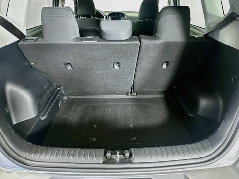 Used 2025 Kia Soul LX w/ LX Technology Package FWD image 27