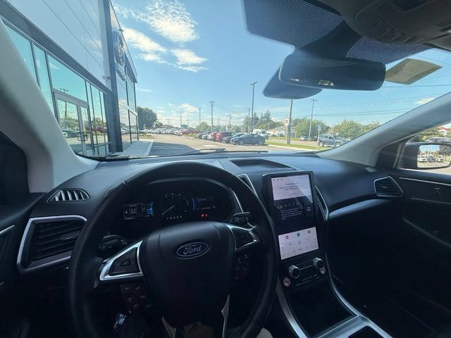 Used 2024 Ford Edge SEL AWD/4WD image 24