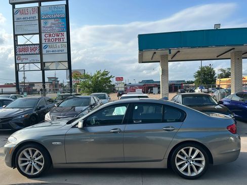 Used 2011 BMW 535i Sedan RWD image 2
