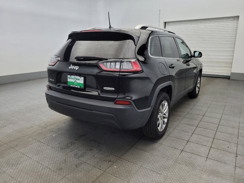 Used 2019 Jeep Cherokee Latitude Plus w/ Comfort/Convenience Group AWD/4WD image 9