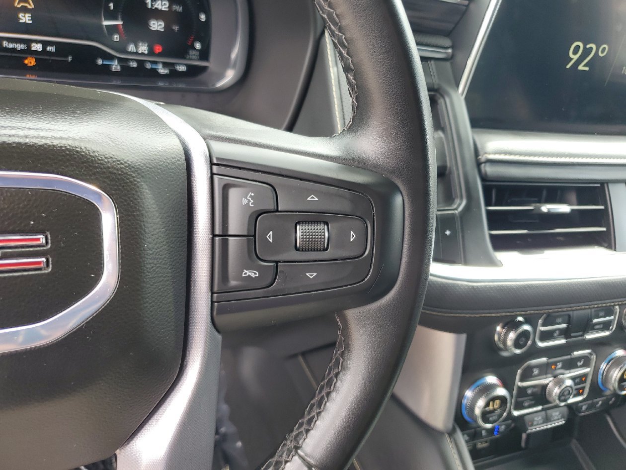 Used 2024 GMC Yukon SLT AWD/4WD image 27