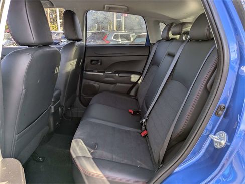 Used 2024 Mitsubishi Outlander Sport 2.0 SE image 14