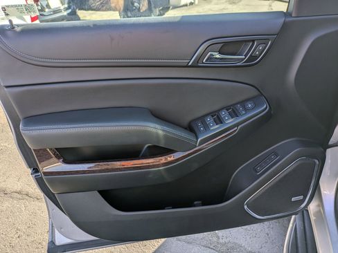 Used 2019 GMC Yukon XL SLT w/ Open Road Package image 14