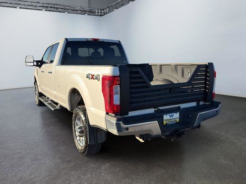 Used 2019 Ford F350 Lariat w/ Lariat Ultimate Package image 3